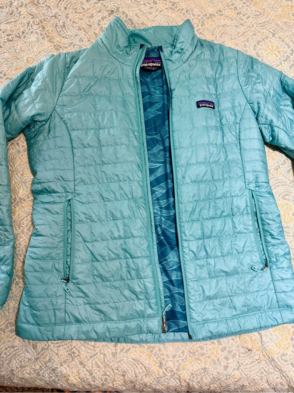 Patagonia Women's Nano Puff Light Blue Quilted Packable Jacket XL - Picture 2 of 12